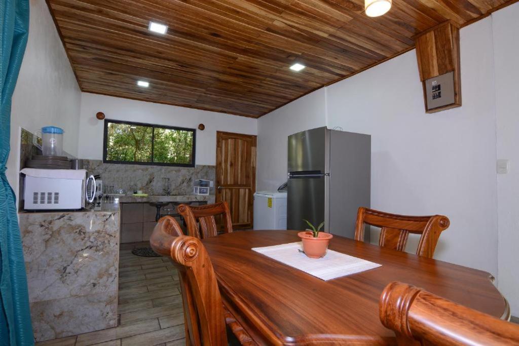 Cabanas Roca Verde Monteverde Exterior photo