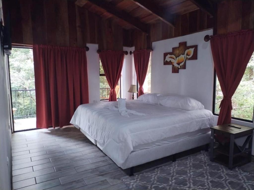 Cabanas Roca Verde Monteverde Exterior photo